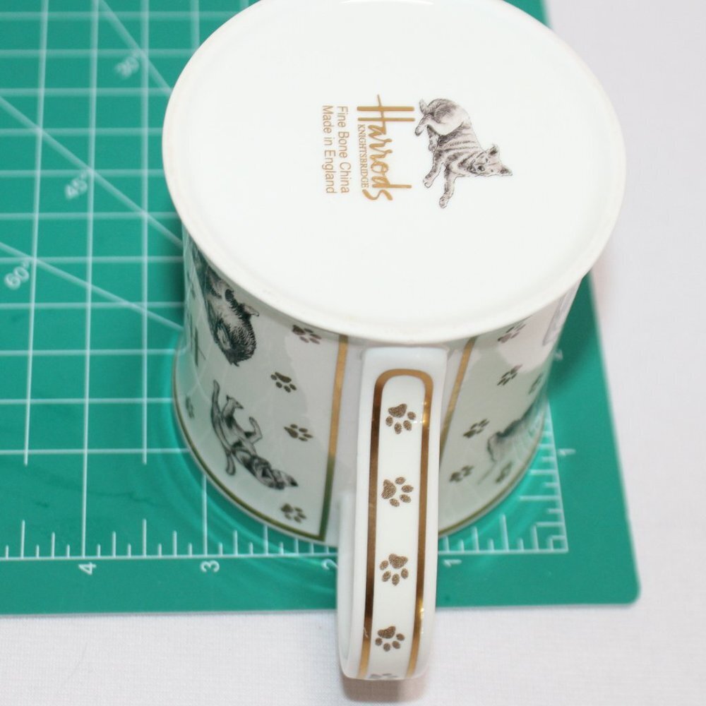 Harrods Teacup w/Large Dog Breeds Knightbridge Fine Bone China Made in England - Picture 7 of 11